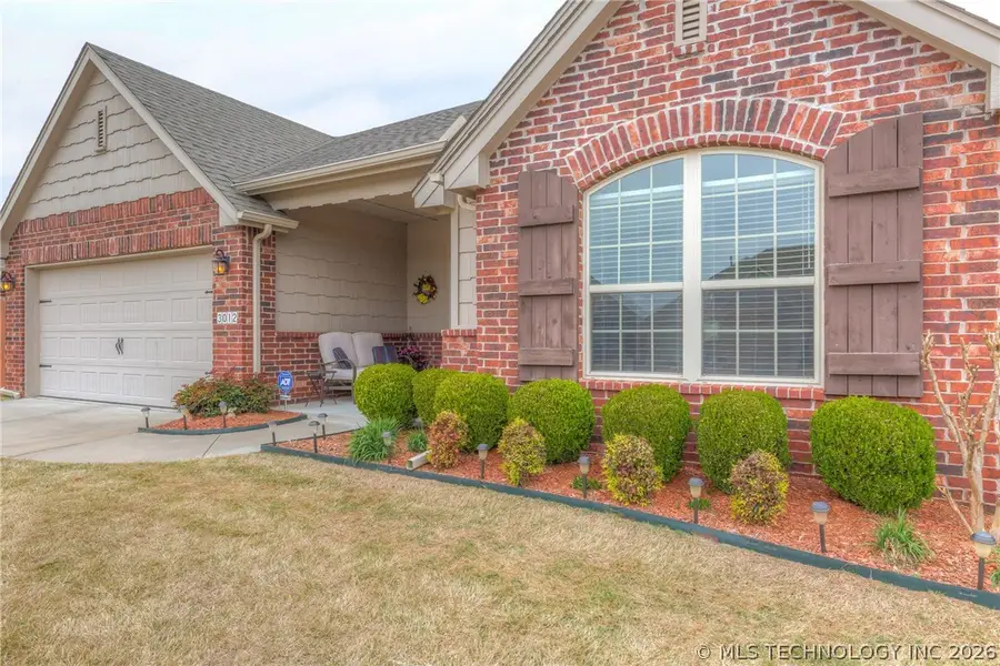 3012 W Mobile Place, Broken Arrow, OK 74011 - #3