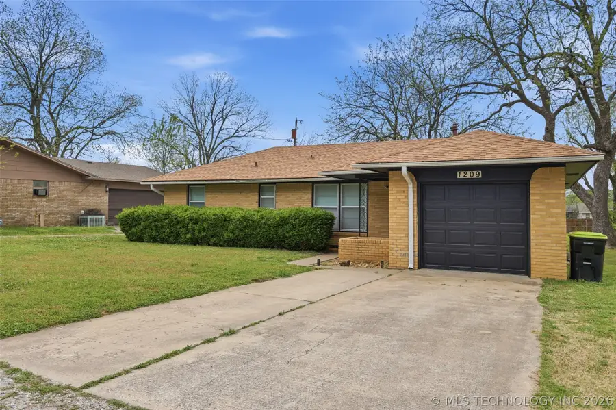1209 S Ash Avenue, Ada, OK 74820 - #3