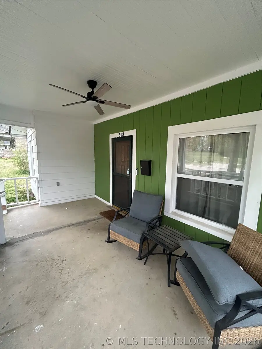 909 S 2nd Street, McAlester, OK 74501 - #2