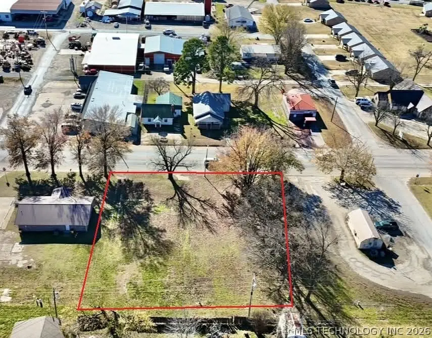 405 W Main Street, Stigler, OK 74462 - #2