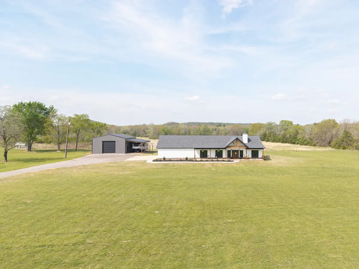 3107 E Mckenzie Avenue, Pocola, OK 74902 - #1