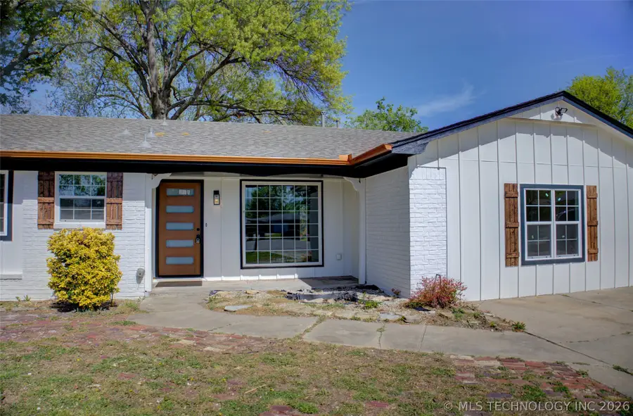 3246 S 122nd East Avenue, Tulsa, OK 74146 - #3