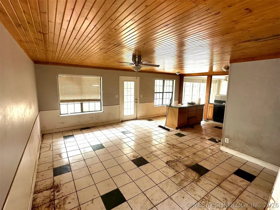 1406 W 13th Street S, Claremore, OK 74017 - #3