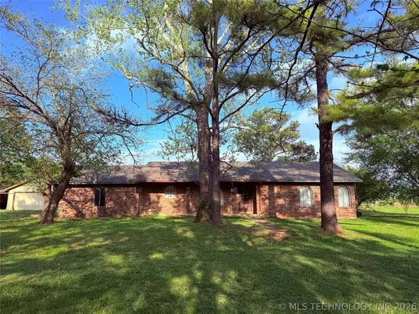 920 Timber Grove Drive, Ardmore, OK 73401