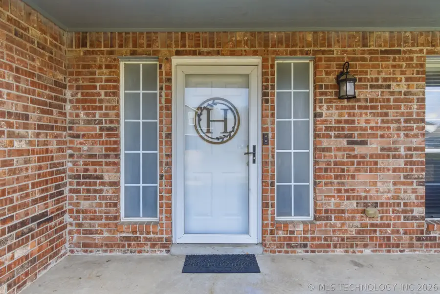 3043 W Oakland Street, Broken Arrow, OK 74012 - #3