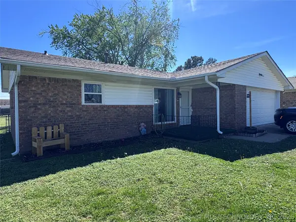 1303 W School Street, Claremore, OK 74017