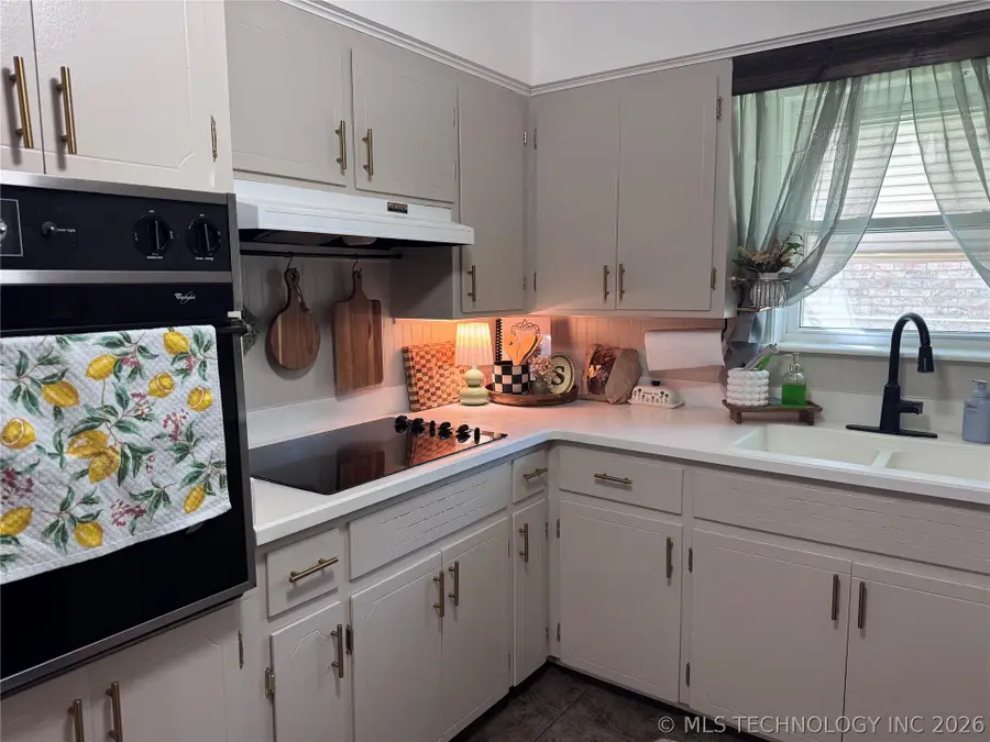 1303 W School Street, Claremore, OK 74017 - #3