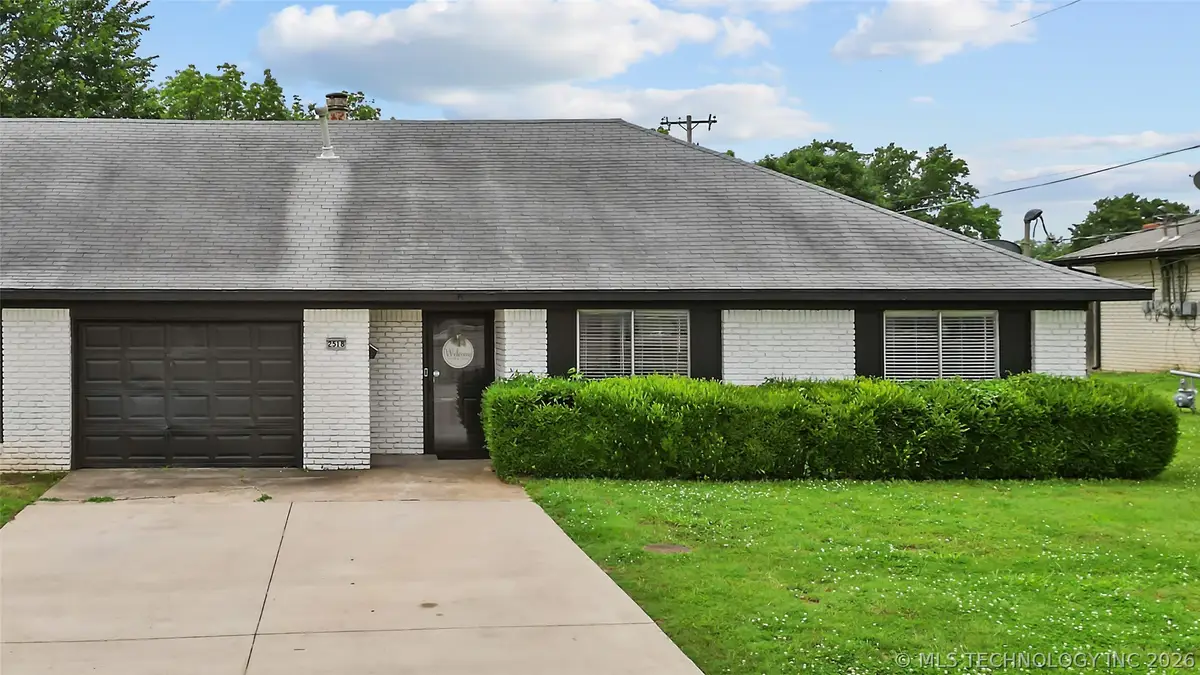 2518 E 51st Street, Tulsa, OK 74105 - #1