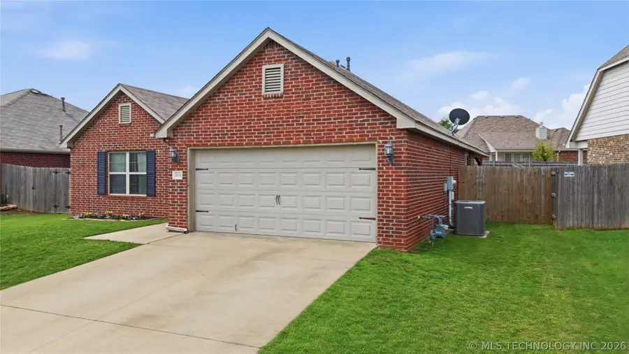 20566 E 32nd Street, Broken Arrow, OK 74014 - #2