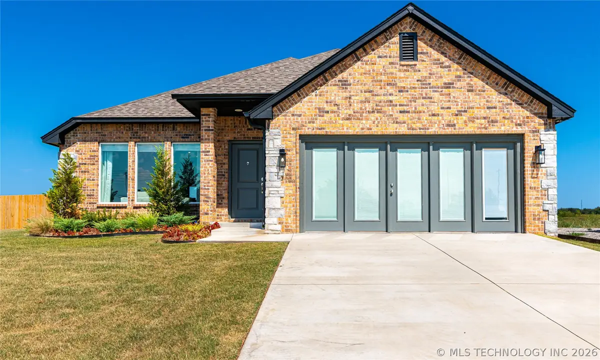 15203 E 40th Place S, Tulsa, OK 74134 - #1