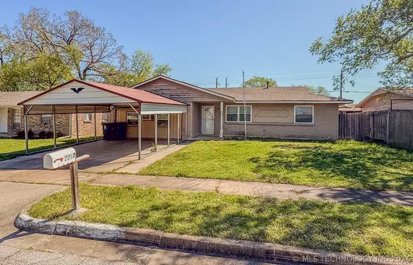 2217 S 128th East Place, Tulsa, OK 74129