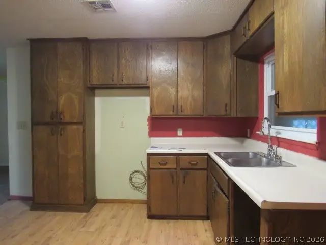 507 S Hamilton Avenue, Dewey, OK 74029 - #3