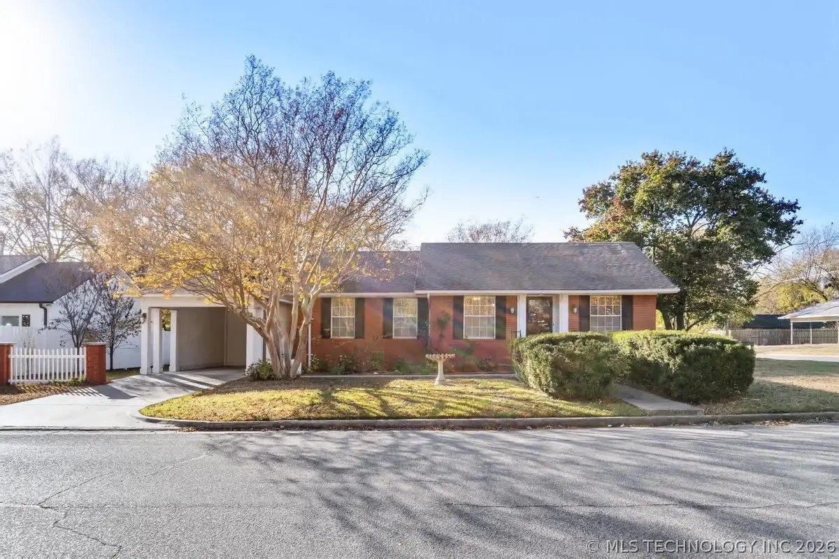 923 N 12th Avenue, Durant, OK 74701 - #1