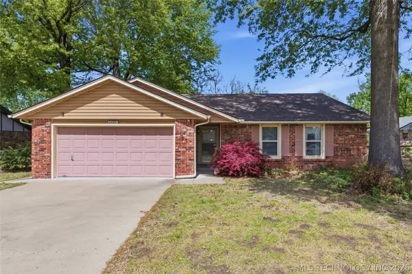 20921 E 37th Place S, Broken Arrow, OK 74014