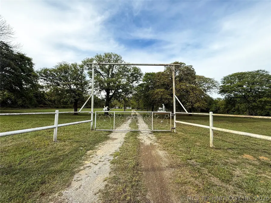 2976 Anshultz Road, Wilson, OK 73463 - #2