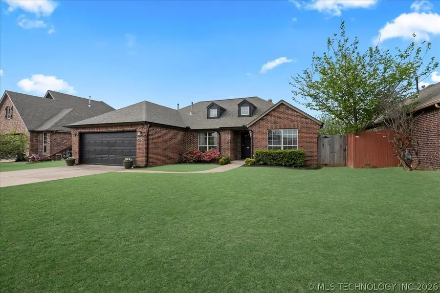 26530 Foxen Drive, Claremore, OK 74019 - #3