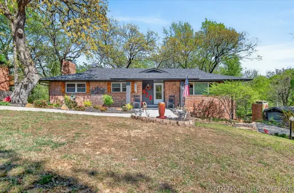 930 Briarwood Drive, Bartlesville, OK 74006