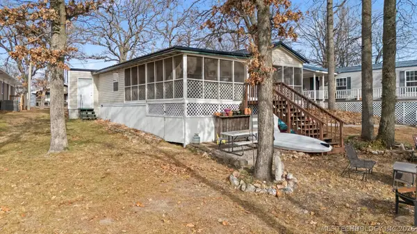 25960 S 605 Court, Grove, OK 74344