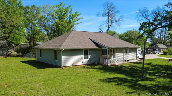 2528 S 63rd West Avenue, Tulsa, OK 74107