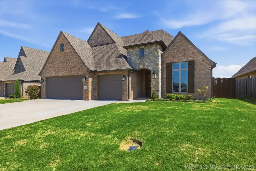 7915 N 149th East Avenue, Owasso, OK 74055 - #2