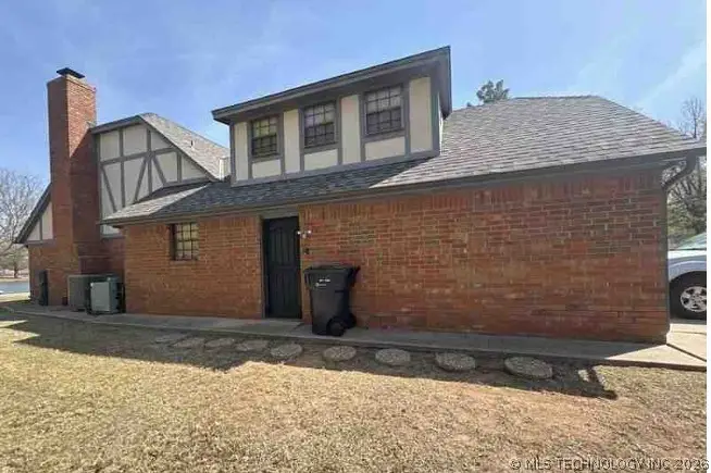 6105 Kingsbridge Drive, Oklahoma City, OK 73162 - #3