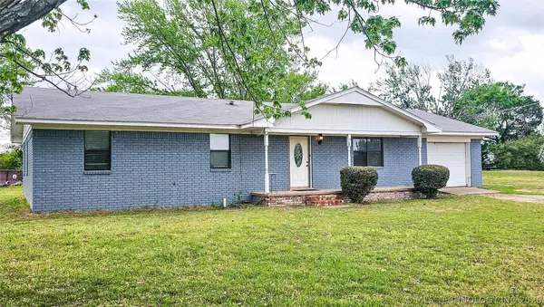 608 SE 10th Street, Stigler, OK 74462