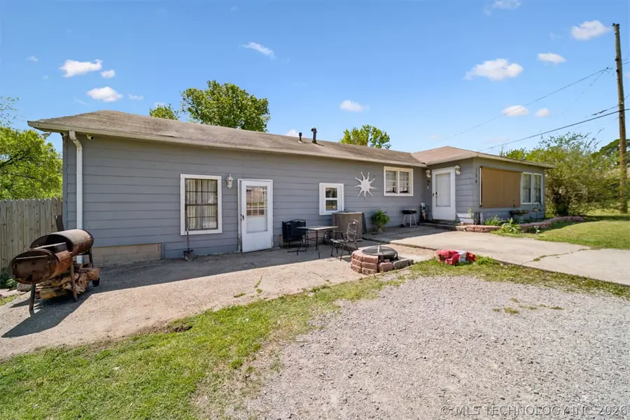 124 E Mill Avenue, Sapulpa, OK 74066 - #2