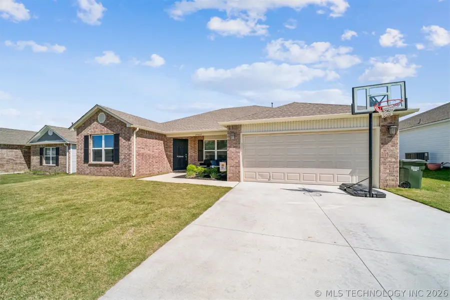 23667 E 115th Street S, Broken Arrow, OK 74014 - #2