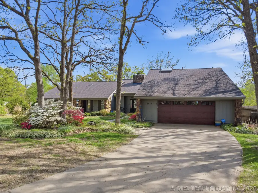 1610 Country Club Drive, Okmulgee, OK 74447 - #2