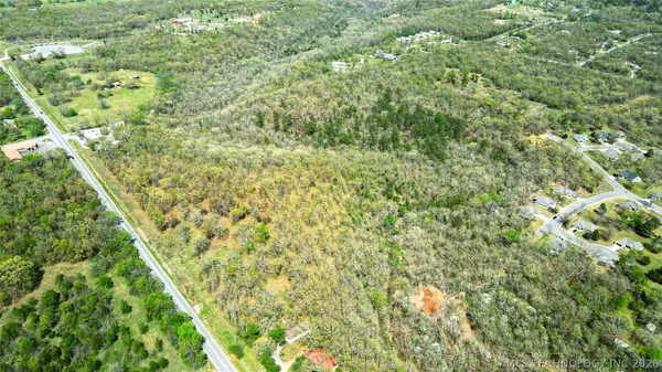 Hwy 82 Highway, Tahlequah, OK 74464