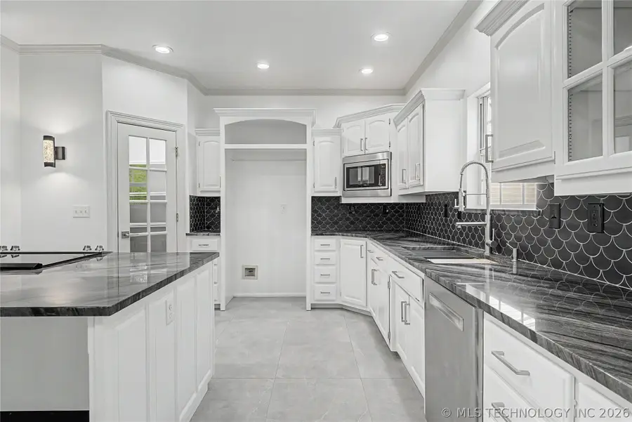 9927 S 100th East Place, Tulsa, OK 74133 - #2