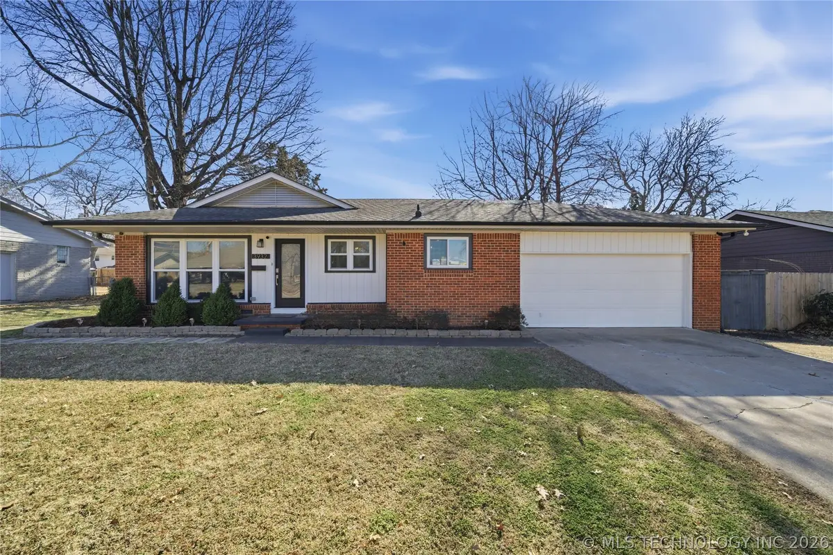 3932 E 51st Place, Tulsa, OK 74135 - #1