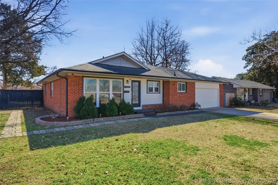 3932 E 51st Place, Tulsa, OK 74135 - #2