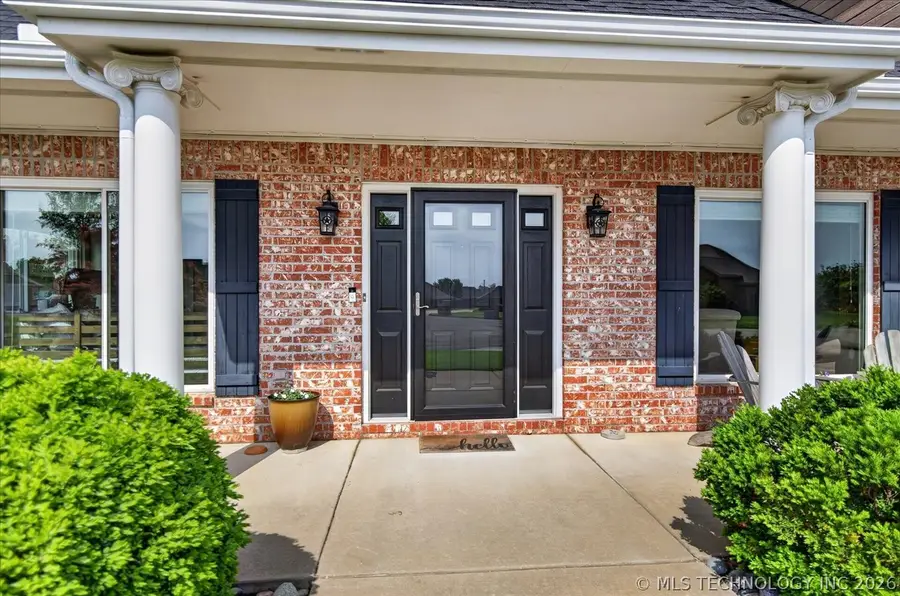 5637 Chickering Court, Bartlesville, OK 74006 - #2