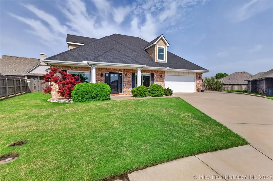 5637 Chickering Court, Bartlesville, OK 74006 - #3