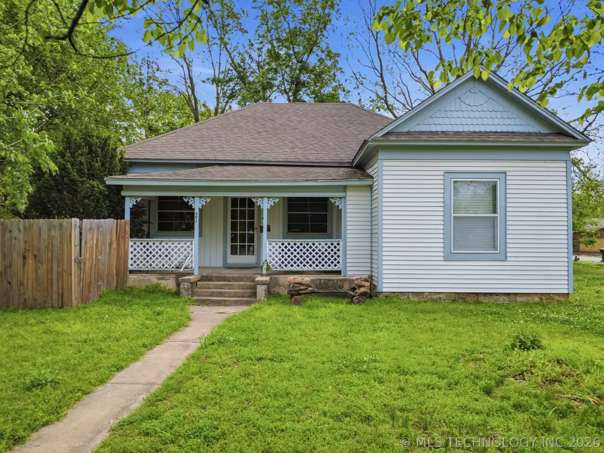 602 N Muskogee Avenue, Claremore, OK 74017 - #1