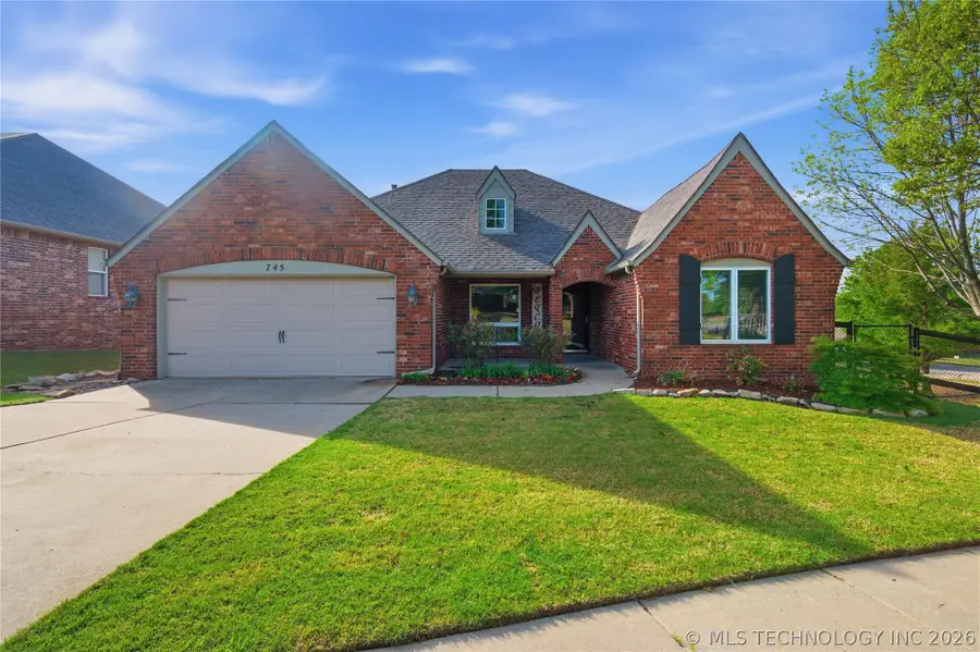 745 W Helena Street, Broken Arrow, OK 74012 - #3