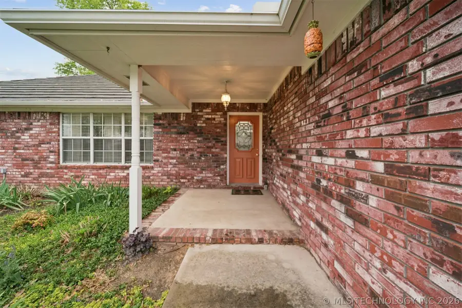 616 Grove Crest Road, Pryor, OK 74361 - #3