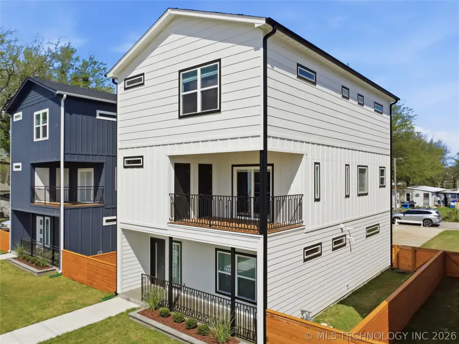 204 W Houston Street, Broken Arrow, OK 74012 - #2