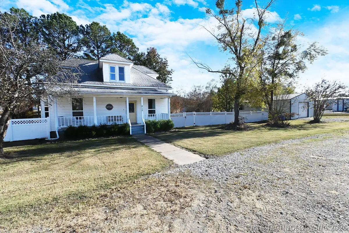 812 N Main Street, Gore, OK 74435 - #1
