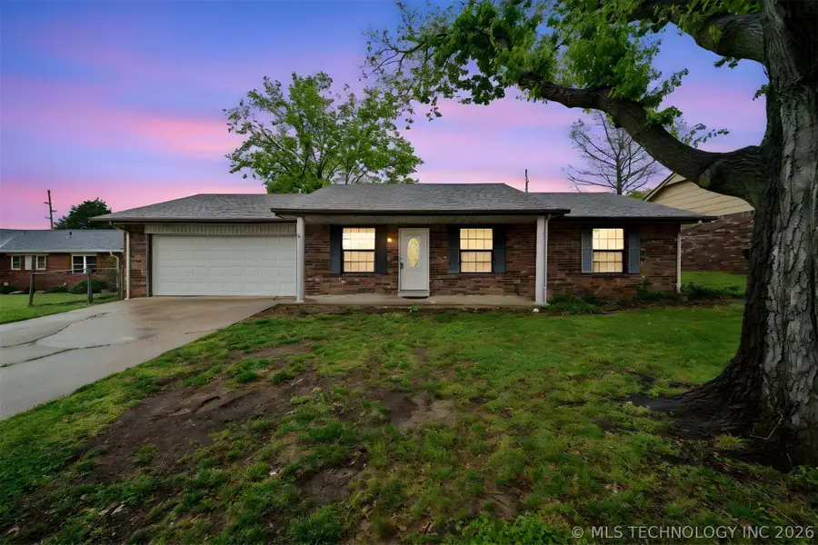 120 W 9th Street S, Claremore, OK 74017 - #2