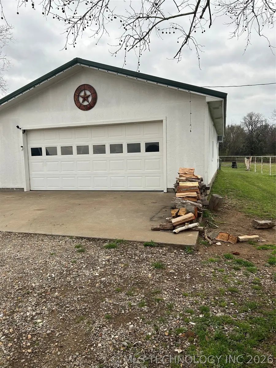 1750 W Taylor Drive, Sallisaw, OK 74955 - #2