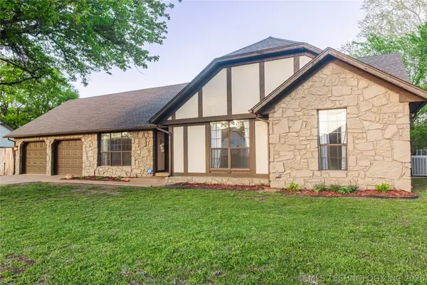 2422 S Maywood Drive, Claremore, OK 74017