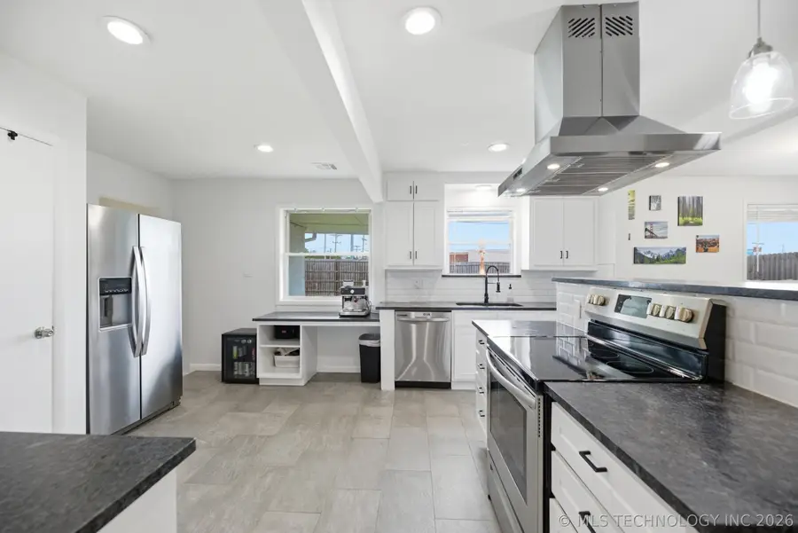 6217 E 24th Street, Tulsa, OK 74114 - #3