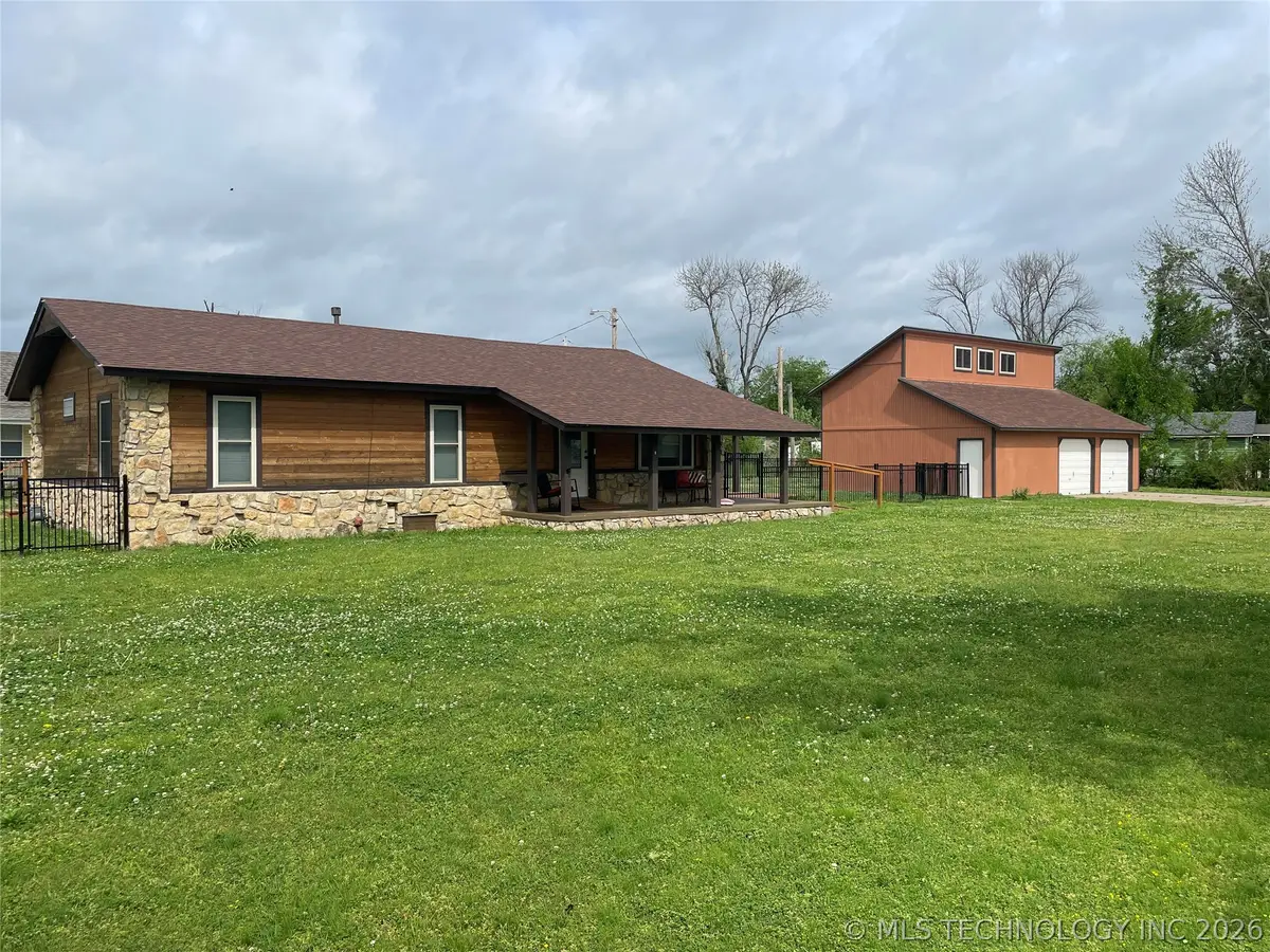 501 N Dorothy Avenue, Claremore, OK 74017 - #1