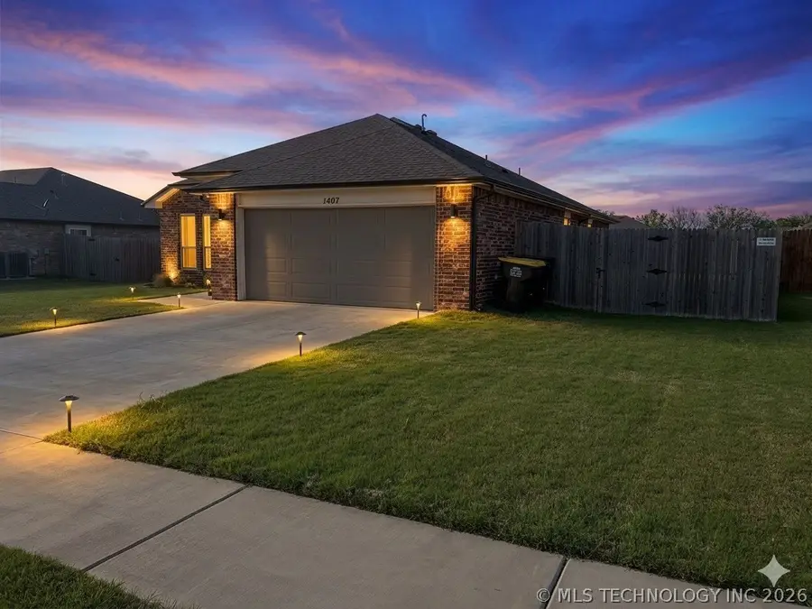 1407 E 150 Street S, Glenpool, OK 74033 - #3