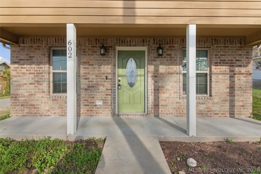 602 N Jones Avenue, Tahlequah, OK 74464 - #3