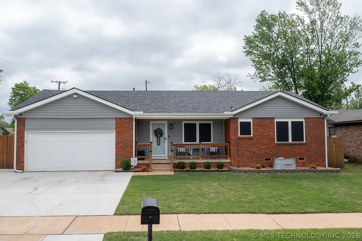 4801 Bermuda Circle, Sand Springs, OK 74063 - #1