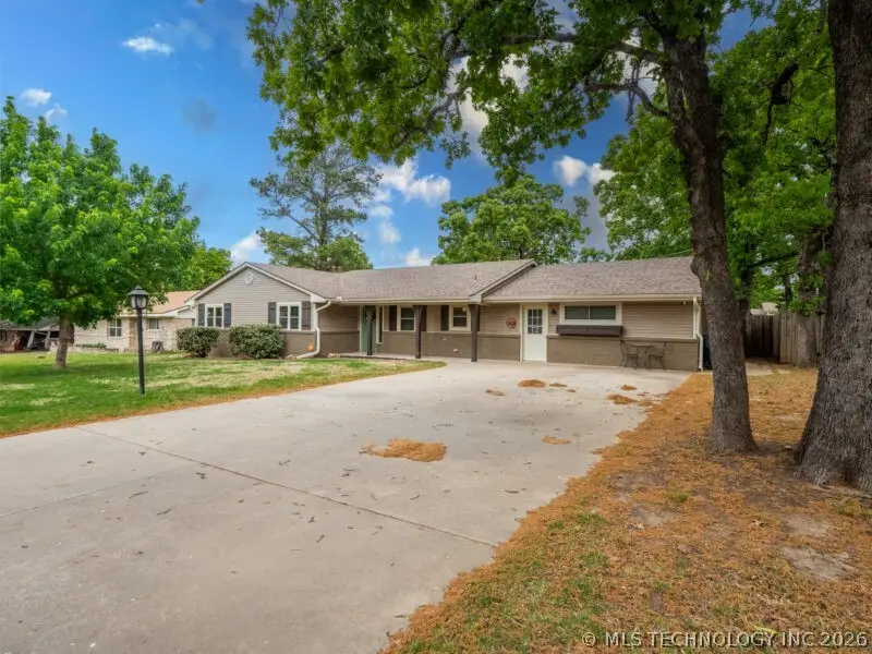 1601 E Seminole Avenue, McAlester, OK 74501 - #3