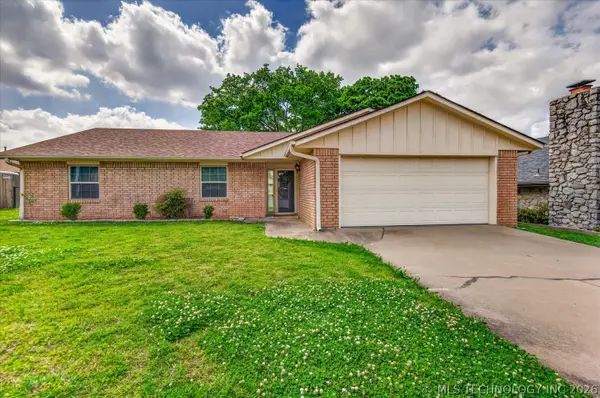 119 Canterbury Court, Bartlesville, OK 74006